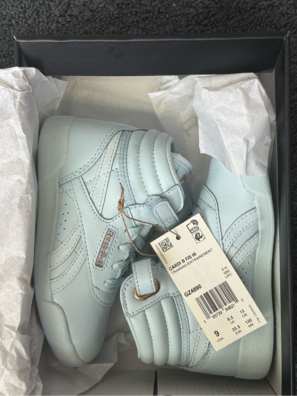 Reebok Kids Classic Mid-Top Sneakers in Light Blue
